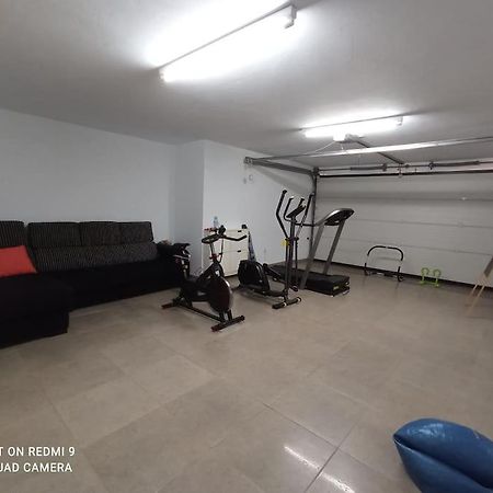 Villa Gehidy Тегисе Екстериор снимка