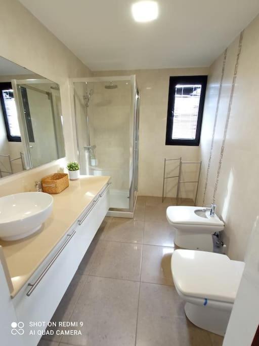 Villa Gehidy Тегисе Екстериор снимка