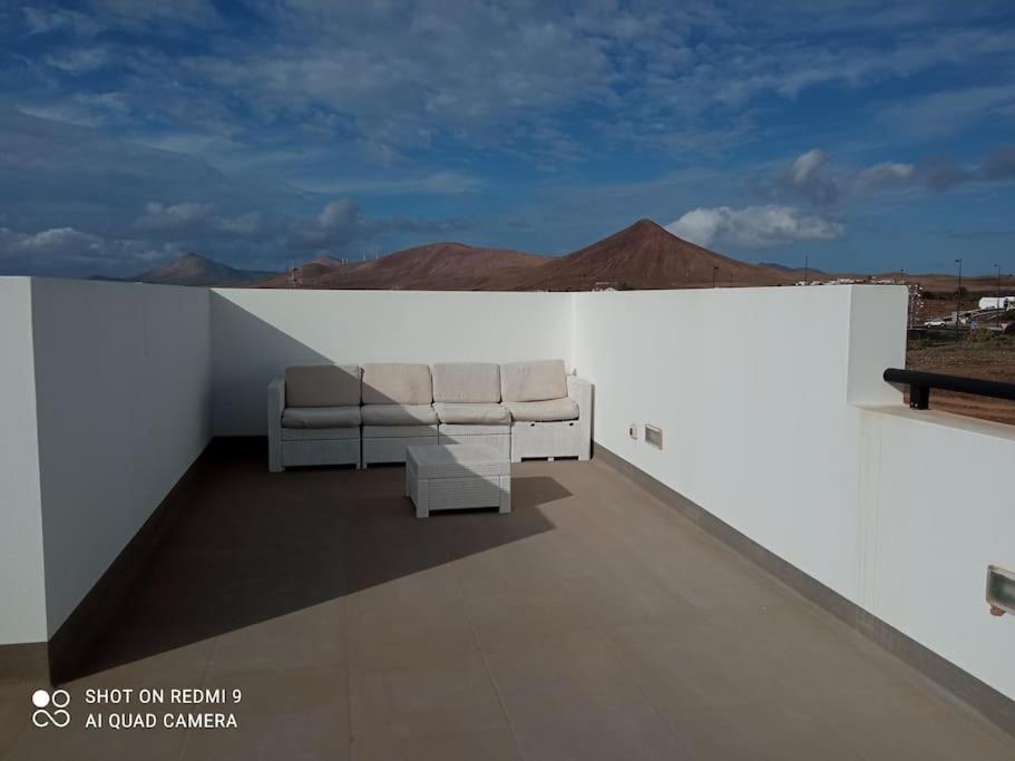 Villa Gehidy Тегисе Екстериор снимка